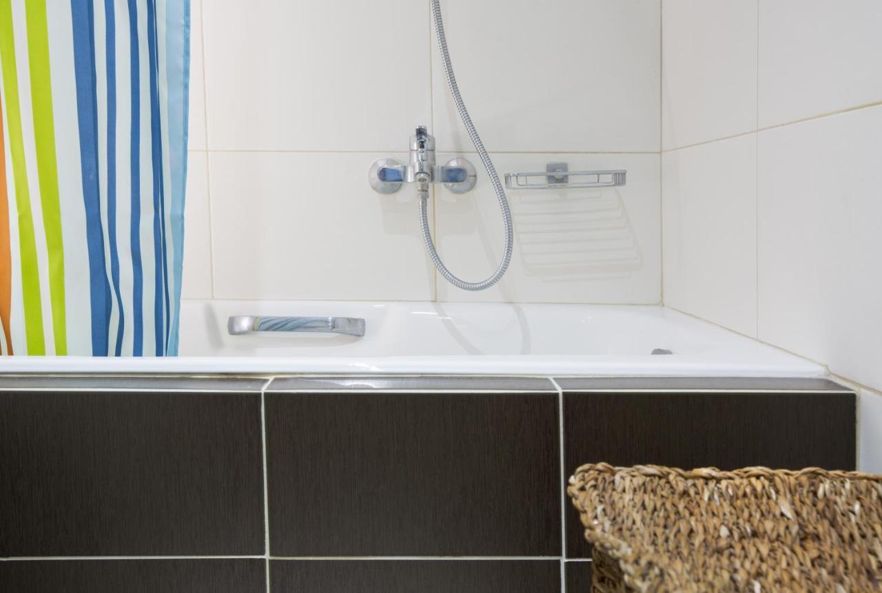 Lovely New Βuild Flat Near Metro - Free Parking Atenas Exterior foto